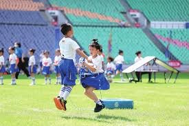 芒特传射建功当选最佳，曼联4比1大胜狼队