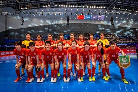 辟谣，并非与他人女友谈恋爱，埃纳社媒：一切都是剧本