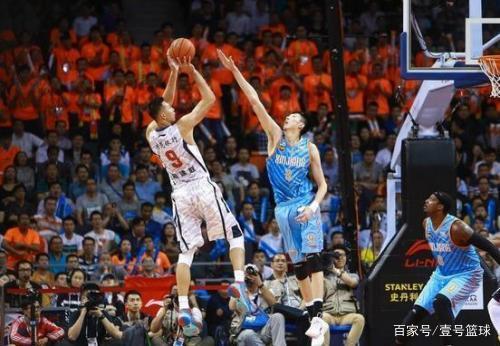 继续写一个 继续写一个